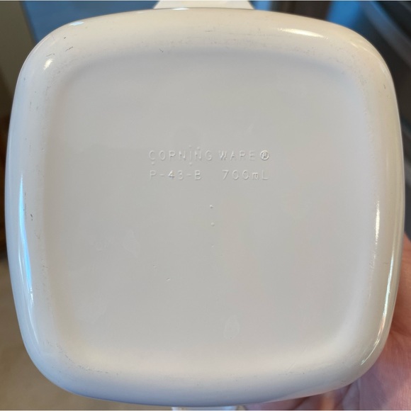 VTG Corning Ware, Spice of Life: Le Persil Casserole Dish 700mL / 1 qt - Picture 6 of 6